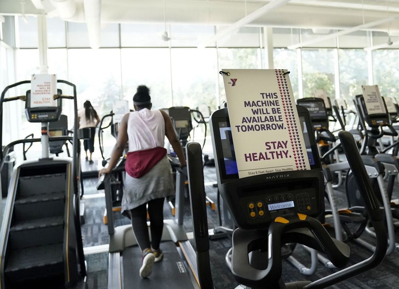 stay healthy at the gym